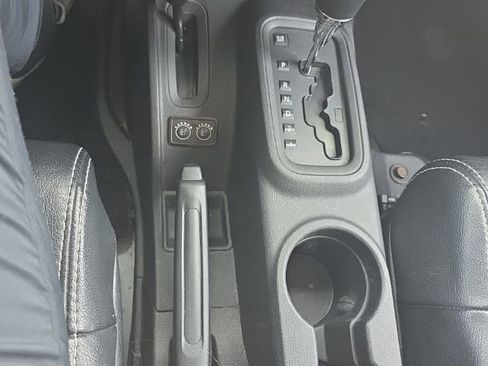 Used 2011 Jeep Wrangler Unlimited Sport image 8