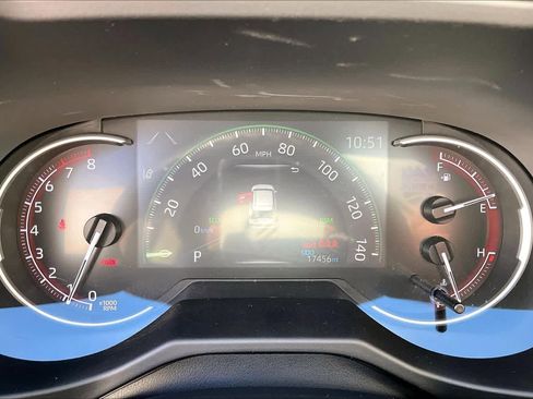 Used 2024 Toyota RAV4 LE image 21