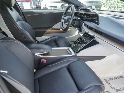 Used 2024 Lucid Air Touring AWD/4WD image 16