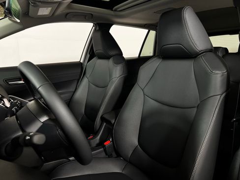 Certified 2026 Toyota Corolla Cross XLE w/ Convenience Package image 13