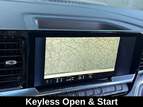 Used 2023 Chevrolet Silverado 1500 High Country image 26