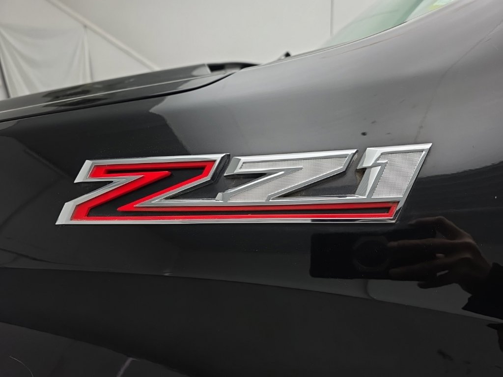 Used 2022 Chevrolet Silverado 1500 LT w/ Z71 Off-Road Package AWD/4WD image 46