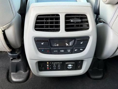 Used 2017 Honda Pilot Elite image 15
