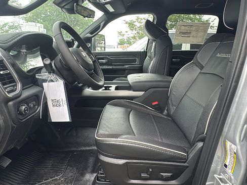 New 2026 RAM 5500 4x4 Crew Cab w/ Laramie Trim Package image 7