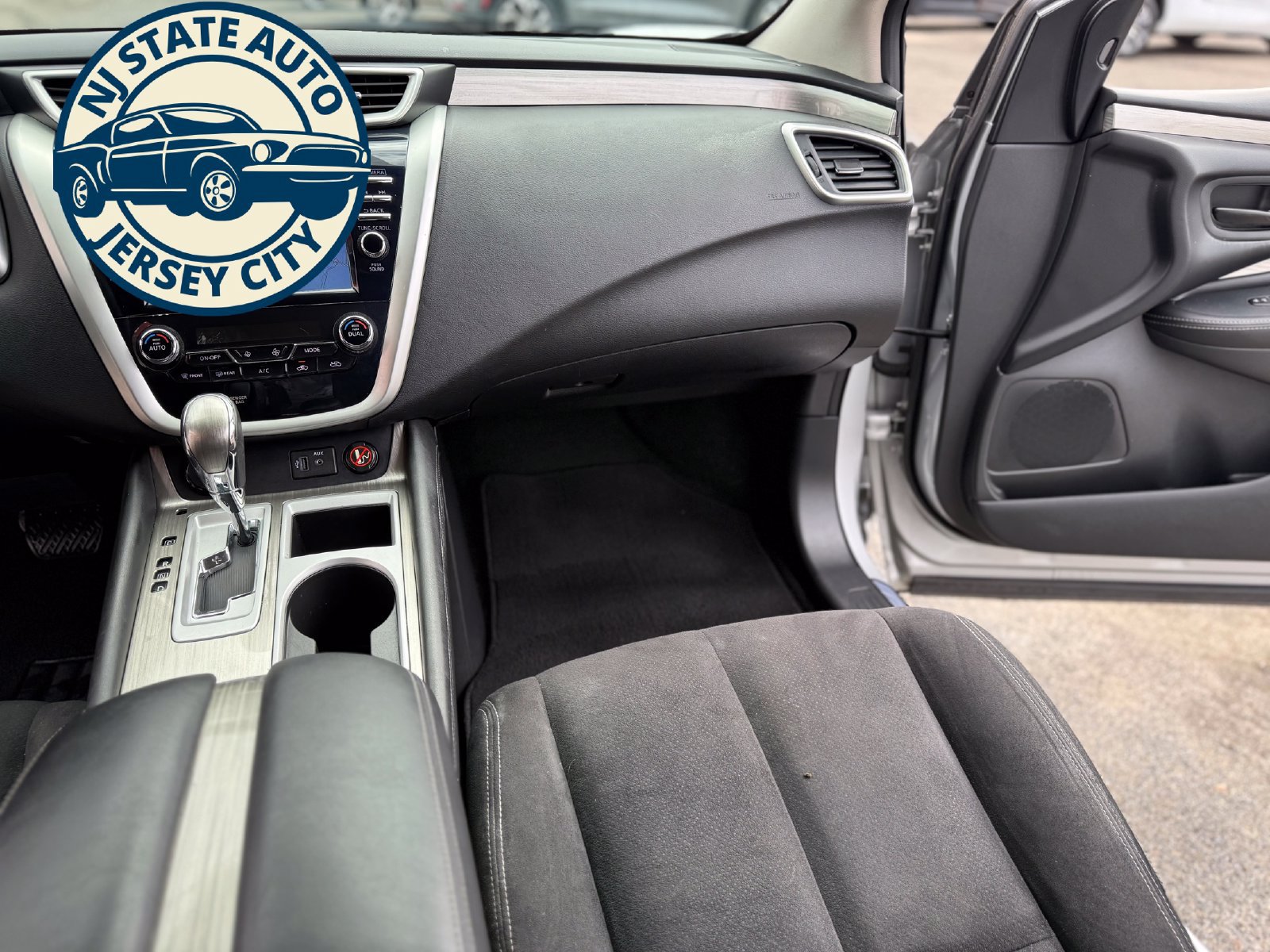 Used 2018 Nissan Murano SV AWD/4WD image 21