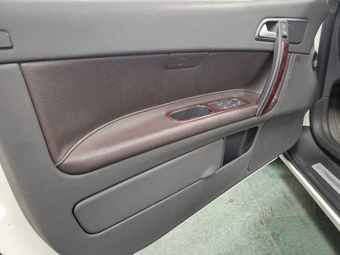 Used 2012 Volvo C70 T5 image 25