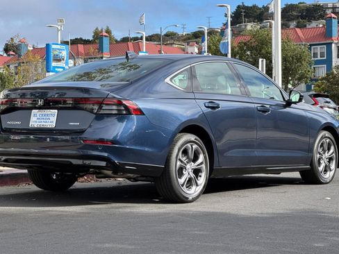 Used 2025 Honda Accord EX-L image 3