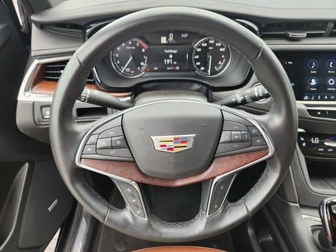 Used 2021 Cadillac XT5 Premium Luxury w/ LPO, Floor Liner Package AWD/4WD image 12