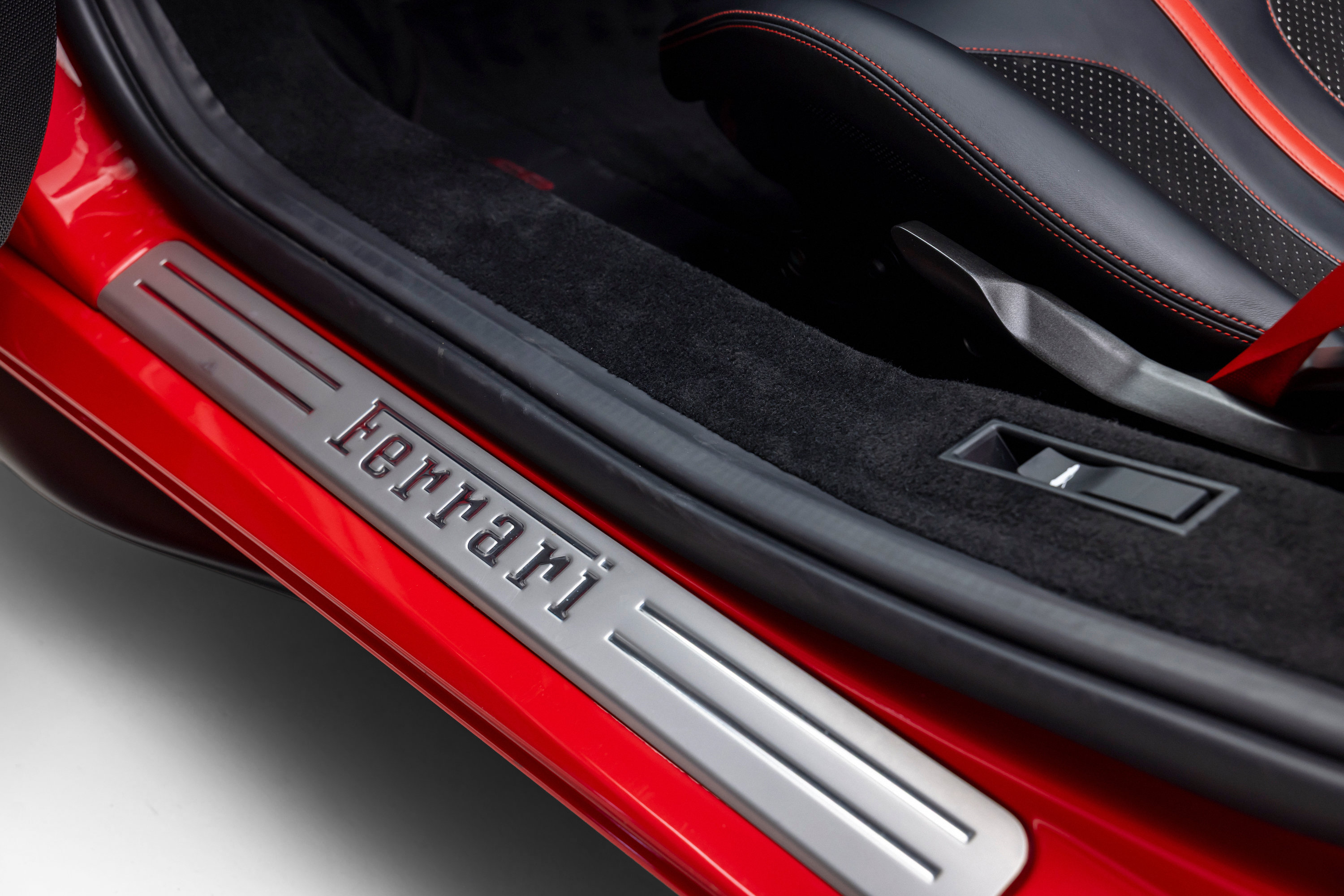 Certified 2022 Ferrari F8 Tributo RWD image 60