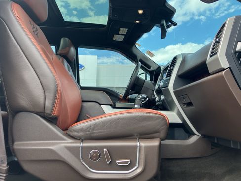 Used 2018 Ford F150 King Ranch w/ Equipment Group 601A Luxury AWD/4WD image 38