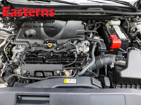 Used 2022 Toyota Camry SE image 7