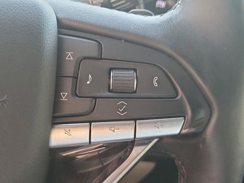 Used 2021 Cadillac Escalade Premium Luxury w/ Performance Package image 20