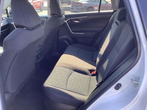 Used 2023 Toyota RAV4 AWD Hybrid image 10