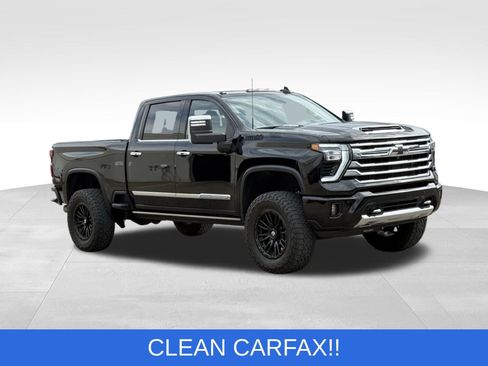 Used 2024 Chevrolet Silverado 3500 High Country w/ High Country Premium Package image 17