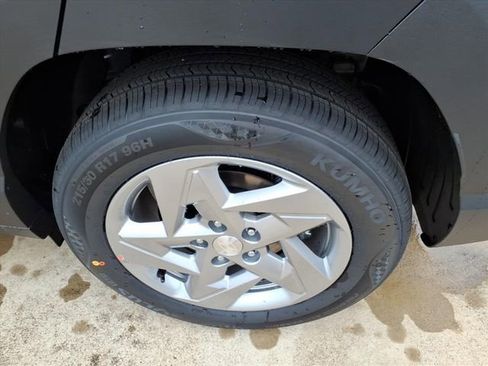 New 2026 Hyundai Kona SE image 18