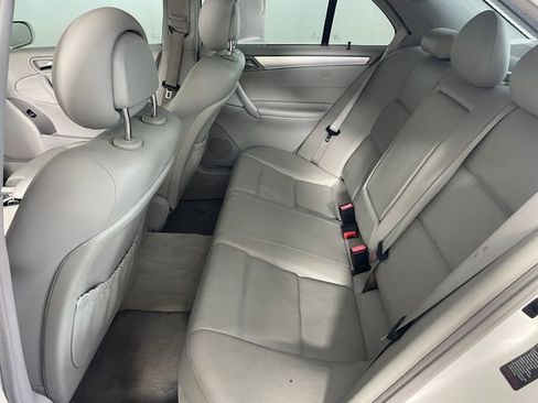 Used 2005 Mercedes-Benz C 230 Sedan image 13