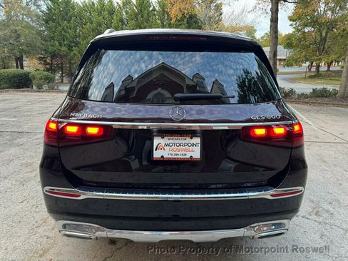 Used 2024 Mercedes-Benz Maybach GLS 600 Maybach GLS 600 4MATIC SUV image 5