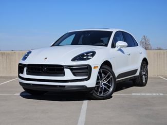 Certified 2025 Porsche Macan video 1