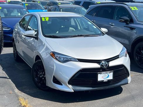 Used 2017 Toyota Corolla LE w/ Carpet Mat Package (TMS) FWD image 1