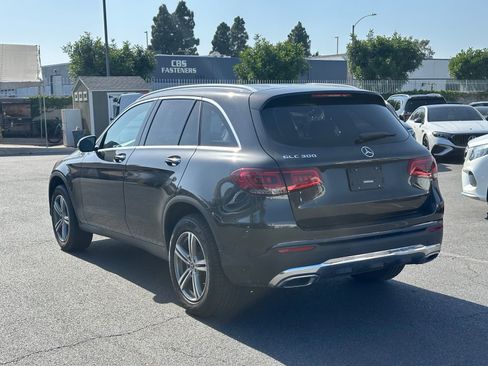 Used 2021 Mercedes-Benz GLC 300 w/ Premium Package image 4