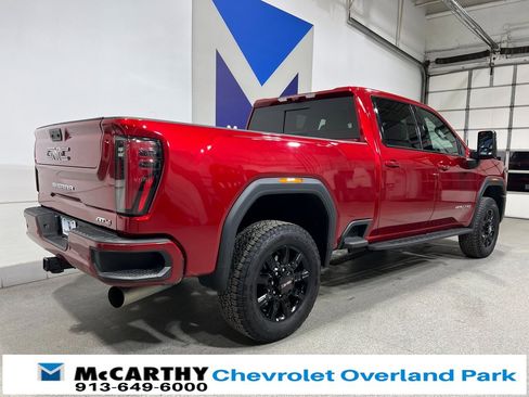 Used 2024 GMC Sierra 2500 AT4 w/ AT4 Premium Plus Package image 5