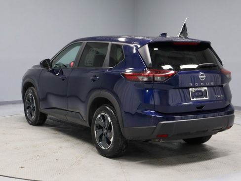 Certified 2024 Nissan Rogue SV image 11
