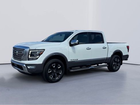 Used 2021 Nissan Titan Platinum Reserve w/ Moonroof Package image 2