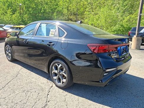 Used 2020 Kia Forte LXS FWD image 3