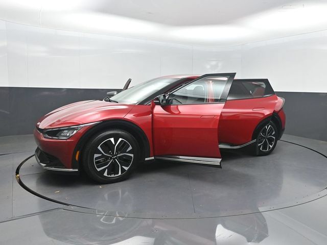 Used 2024 Kia EV6 Wind RWD image 30