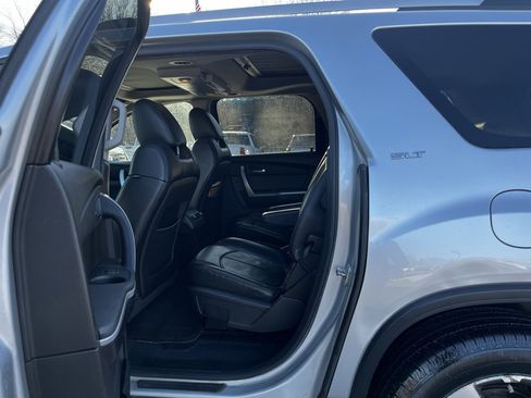 Used 2011 GMC Acadia SLT w/ Technology Package image 29