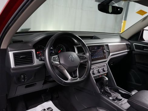 Used 2021 Volkswagen Atlas SE w/ Panoramic Sunroof Package image 11