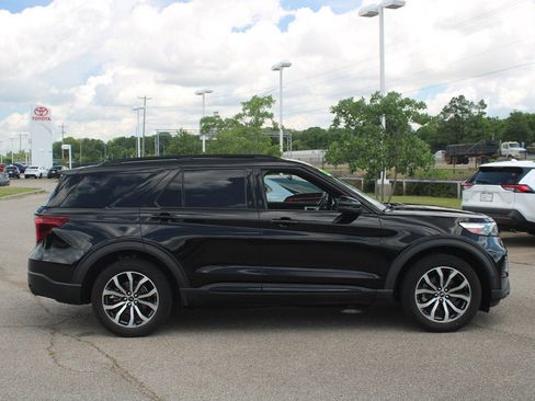 Used 2020 Ford Explorer ST w/ Premium Technology Package image 20