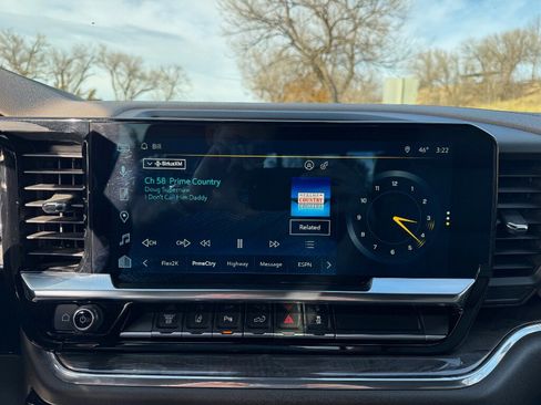 Used 2024 Chevrolet Silverado 2500 LTZ w/ LTZ Plus Package image 15