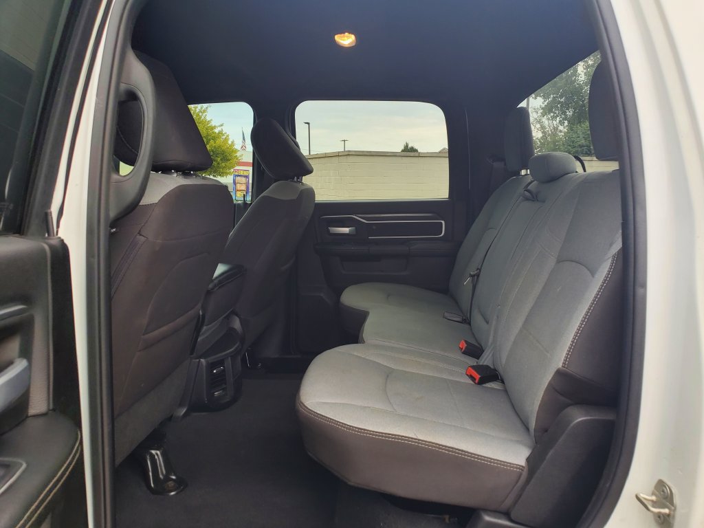 Used 2024 RAM 2500 Big Horn AWD/4WD image 9