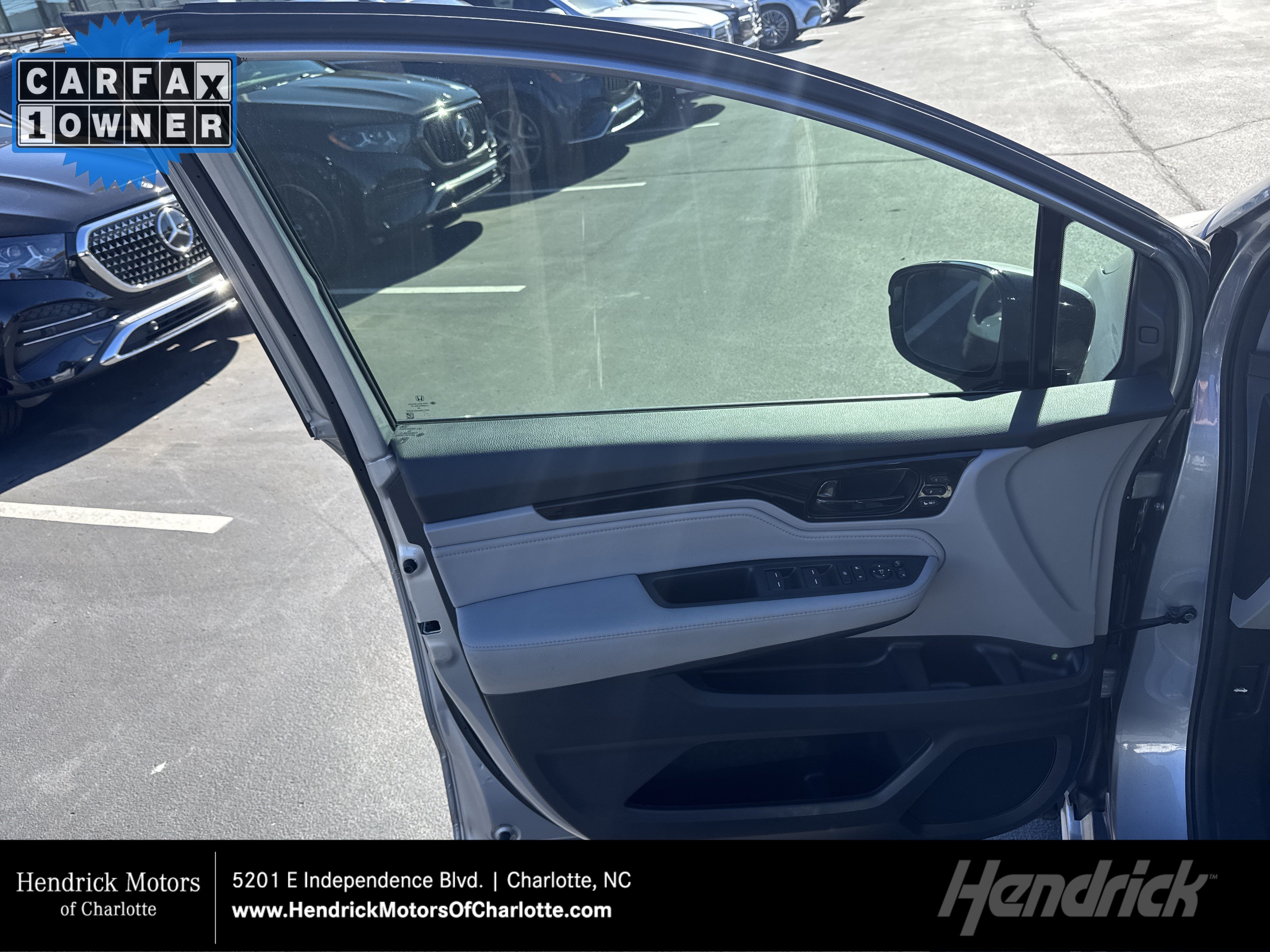 Used 2020 Honda Odyssey Elite image 1