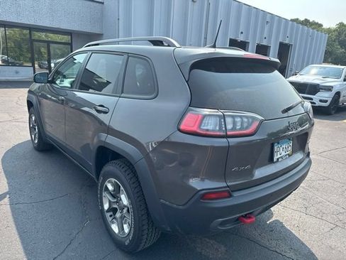 Used 2019 Jeep Cherokee Trailhawk w/ Cold Weather Group AWD/4WD image 7