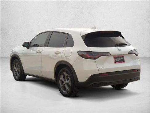 Certified 2026 Honda HR-V LX image 8