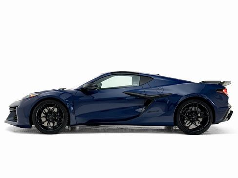 Used 2025 Chevrolet Corvette Z06 w/ Battery Protection Package image 39
