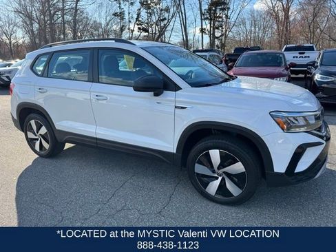 Certified 2024 Volkswagen Taos S image 3