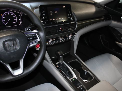Used 2019 Honda Accord LX image 15
