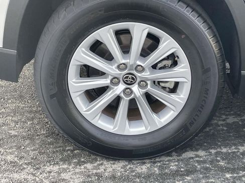 Used 2025 Toyota Grand Highlander FWD image 13