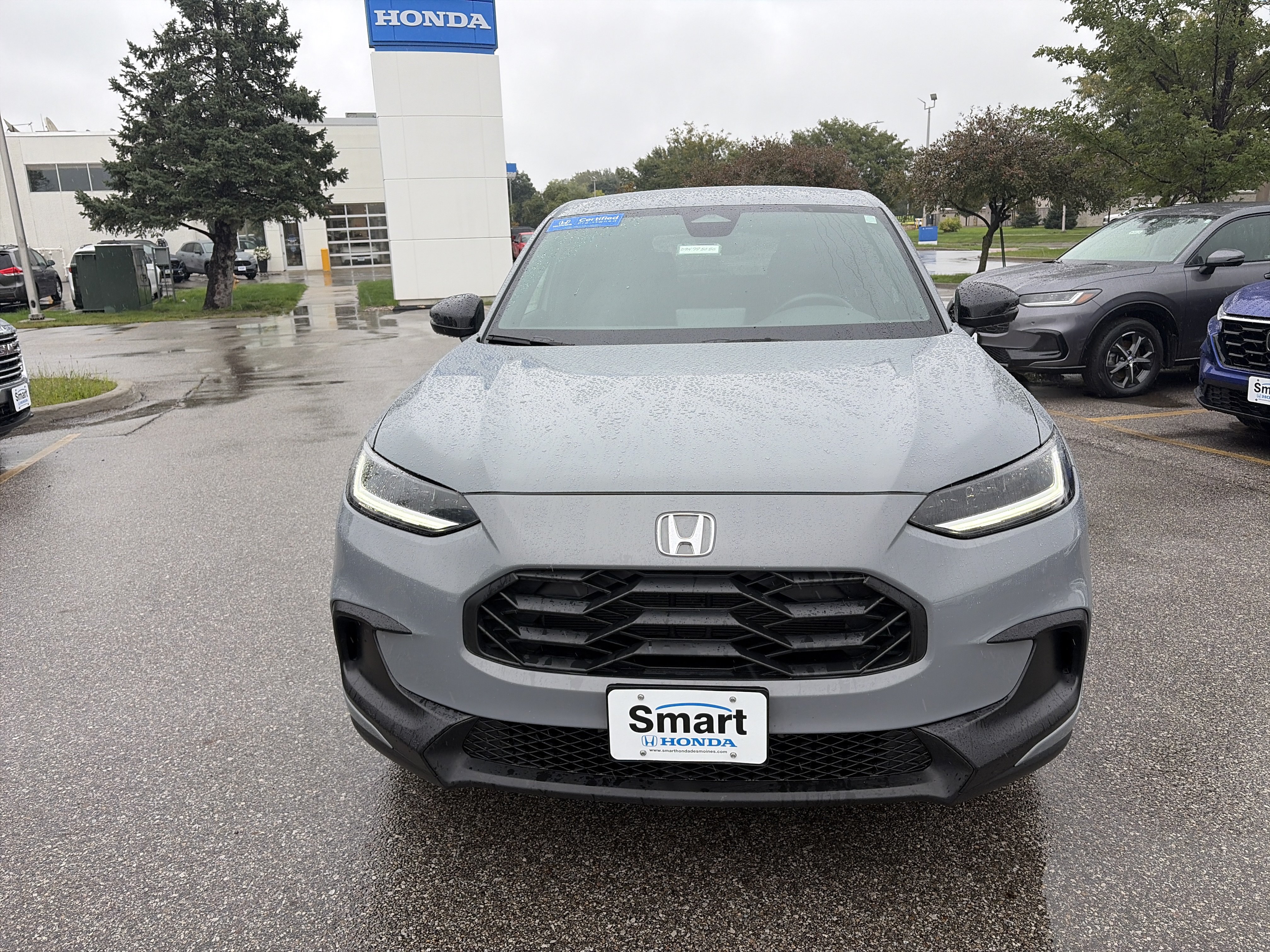 Certified 2025 Honda HR-V Sport image 2
