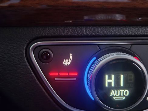 Used 2023 Audi Q5 2.0T Premium w/ Convenience Package image 24