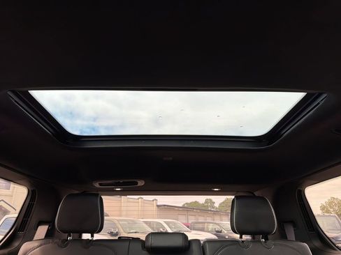 Used 2024 Jeep Grand Wagoneer Series II w/ Quick Order Packagew 28T image 30