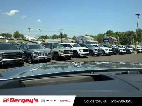 New 2026 GMC Yukon Denali w/ Denali Reserve Package AWD/4WD image 40
