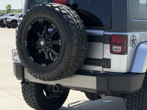 Used 2013 Jeep Wrangler Unlimited Sport AWD/4WD image 6