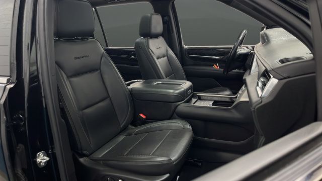 Used 2021 GMC Yukon XL Denali AWD/4WD image 23
