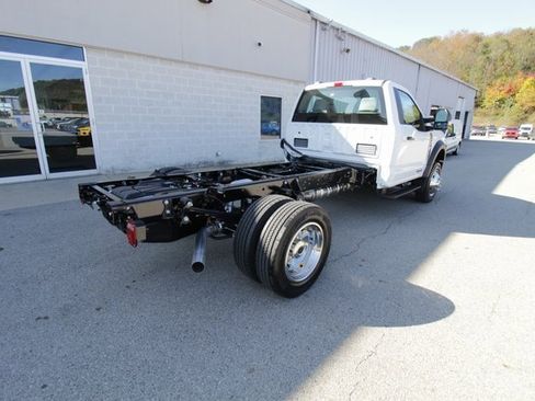 New 2024 Ford F550 4x4 Regular Cab Super Duty image 7