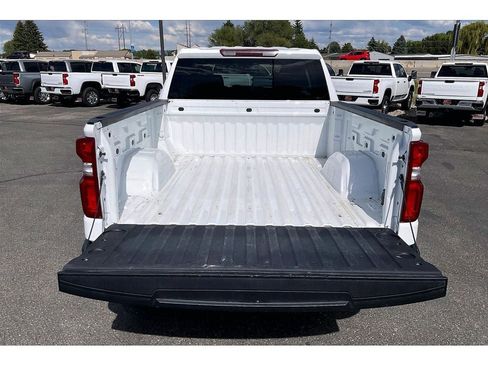 Used 2022 Chevrolet Silverado 1500 Custom Trail Boss w/ Safety Confidence Package AWD/4WD image 11
