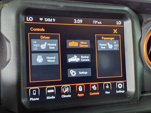 Used 2023 Jeep Gladiator Mojave w/ Cold Weather Group image 27